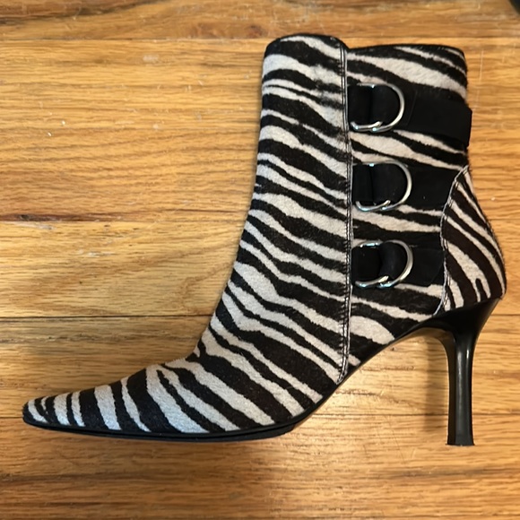 Lord and Taylor Flex Jack faux zebra hair-like ankle boots - Picture 8 of 11